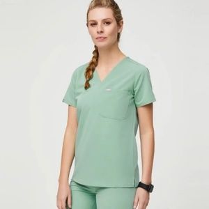 Figs Catarina Scrub top Jade green size medium